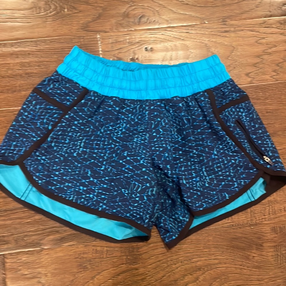 Lululemon shorty shorts